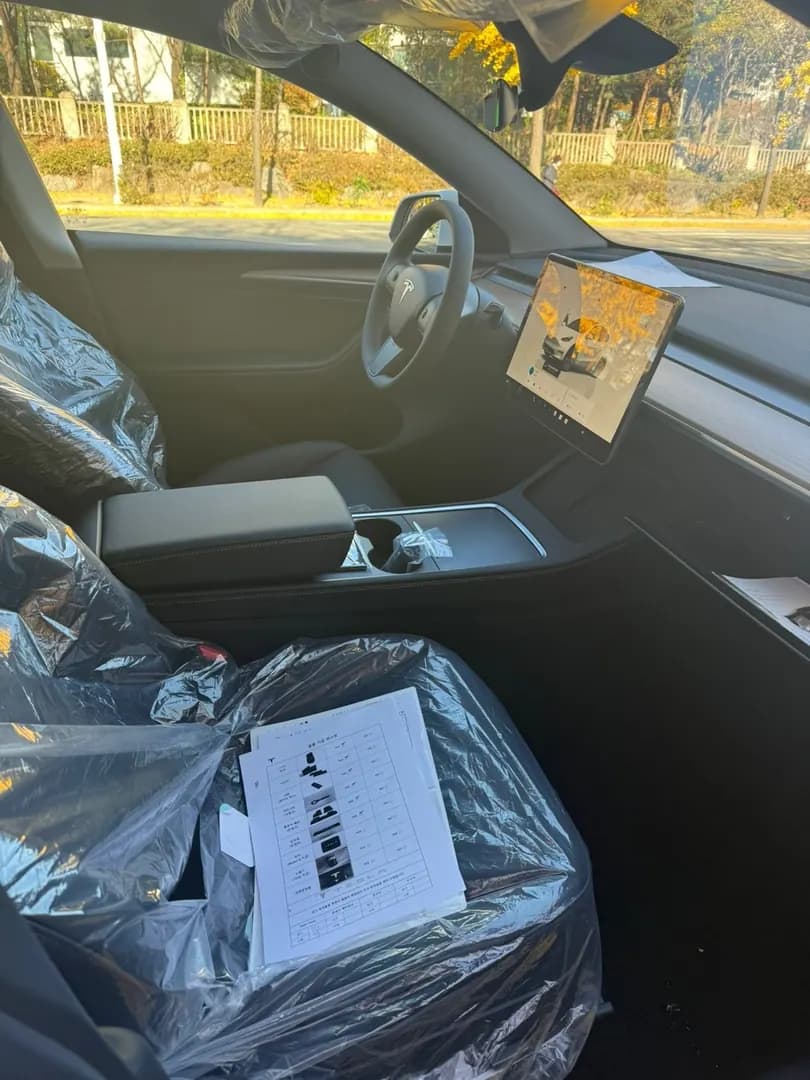 테슬라 Model Y 사진 2