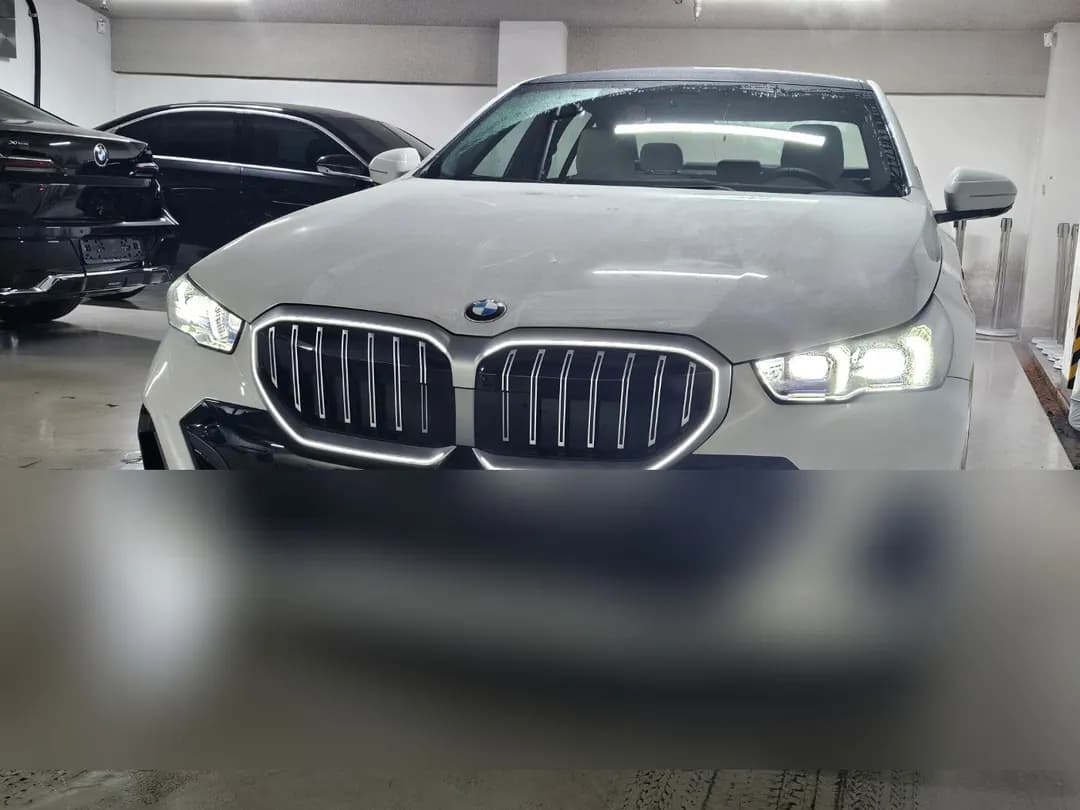 BMW 5시리즈 사진 1