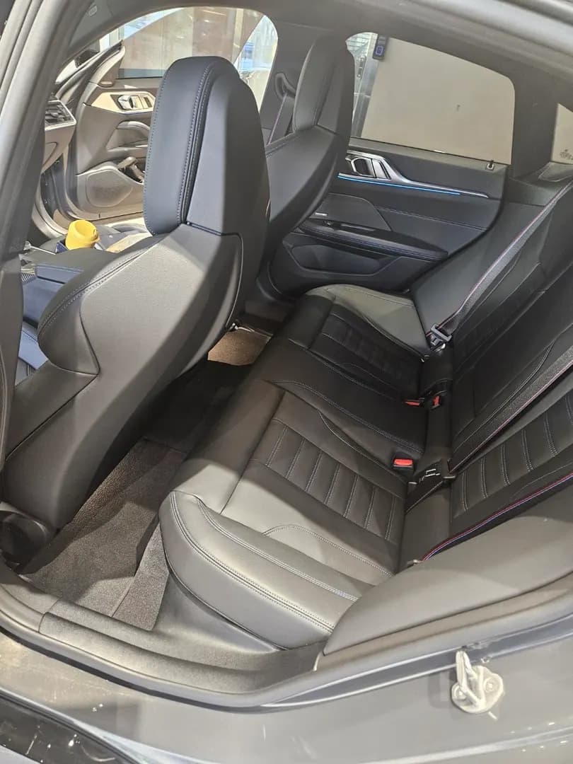 BMW i4 사진 2