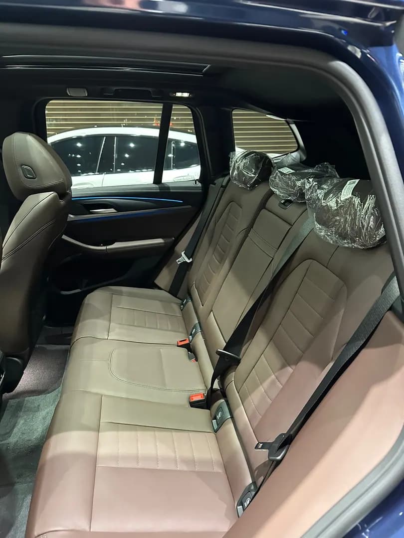 BMW iX3 사진 4