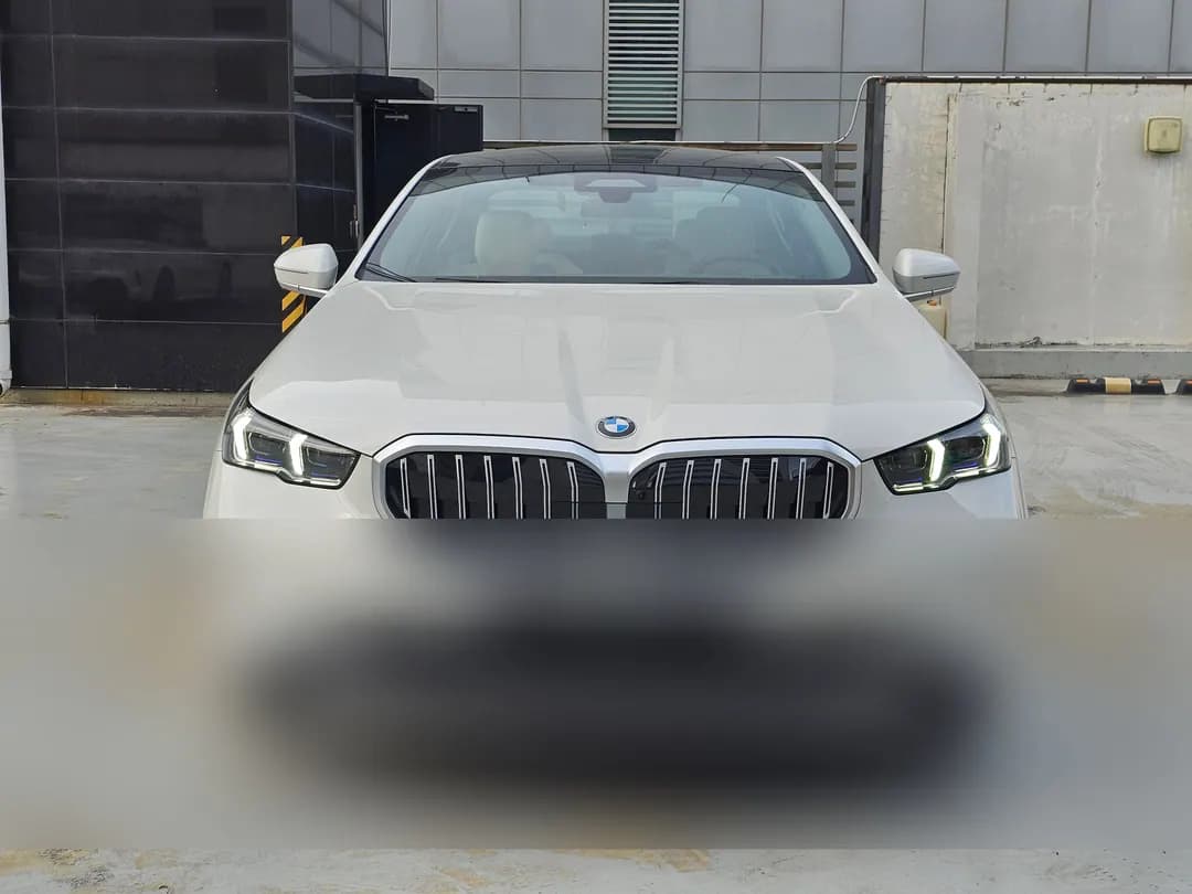 BMW 5시리즈 사진 1